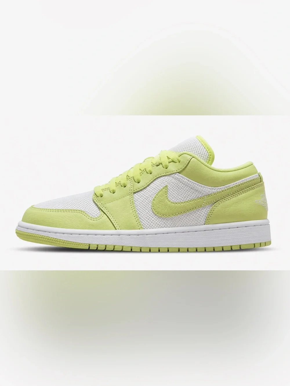 Nike Air Jordan 1 Low Lime Green & White Sneakers Women’s Size 7 (EU 38)